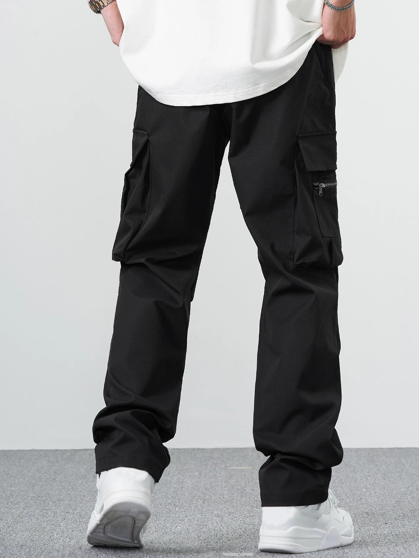 Fitwala™ Black Utility Cargo Pants – Multi-Pocket Korean Streetwear Style